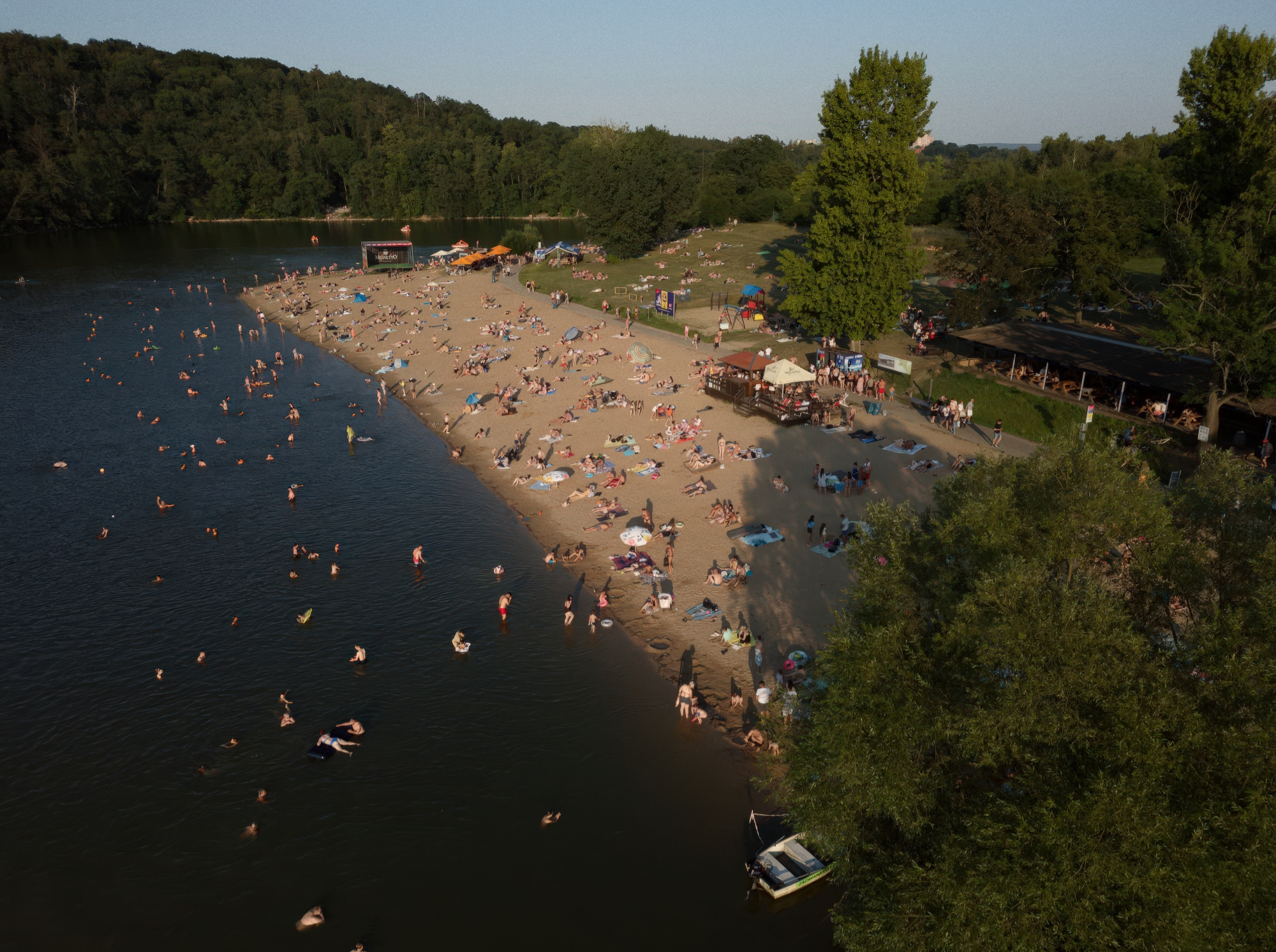 Praia naturista de Hostivar