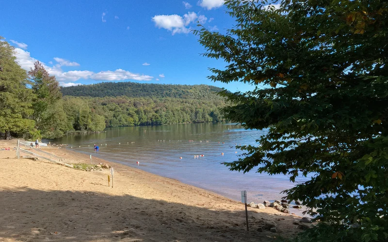 Cranberry Lake Day Use Area im Osten von Fred Island