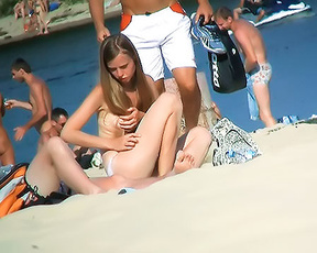 Last sunday I went to the beachEnjoy my nakedness!.