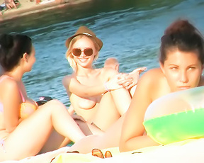 This nude girl happily emerged from the cold water 3