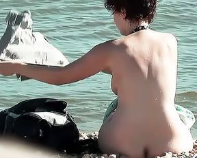 Croatian dame on nude strand