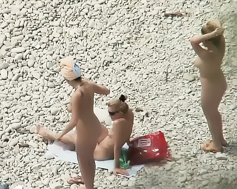 Hidden cam outdoor sex on the beach