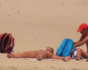 Nude Beach - girl funed on the Shore CIM Facial 2