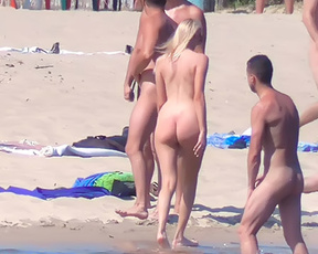Love being almost nude on the plage with the sun on my bare bum and having a few cheacky looks thrown my way.
