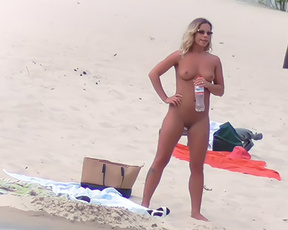 While my husband and I were strolling down the plage he was taking movies of me.