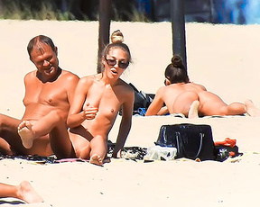 Great women on nude beach. Enjoy!