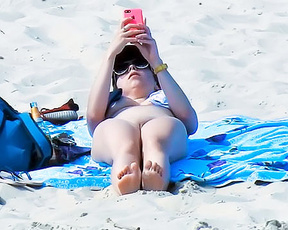 Found this woman on the strand . And think she has a great body. Enjoy.