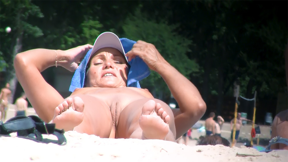 The video habe been taken in some plage , the best in the world.