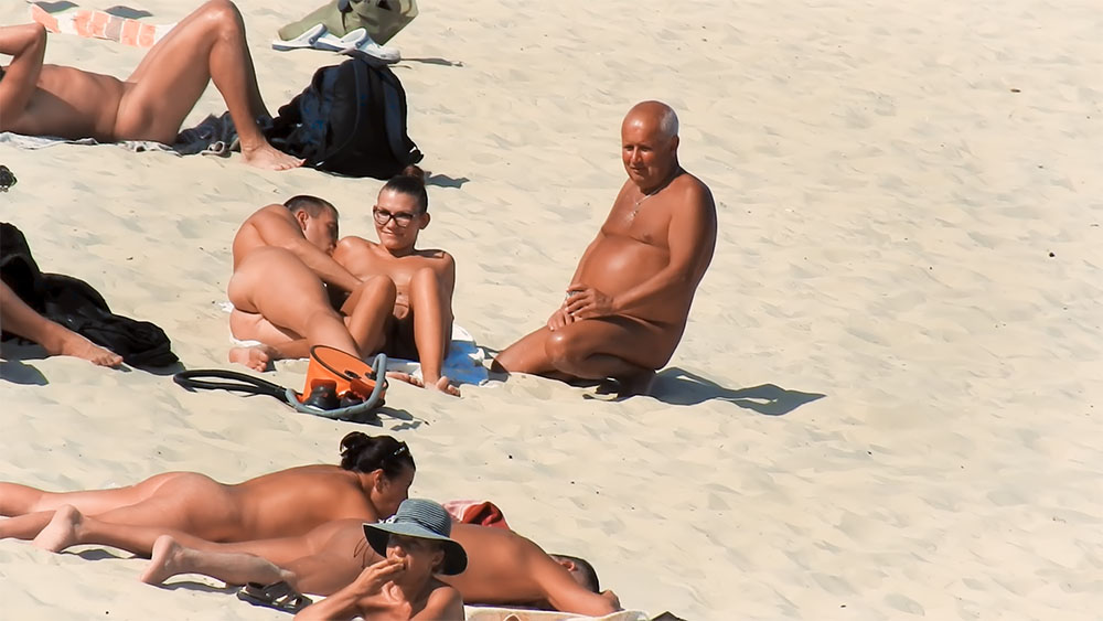 Caught this furry naked chick and her boyfriend on a very remote plage. Hope you love this view as much as I did. 2