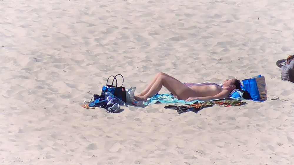 Aussie beach babe