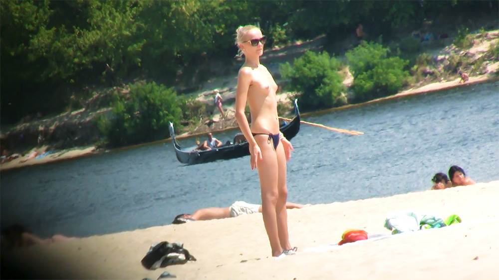 Spent the day at the plage soaking up the sun. Thought I would share the results. 2