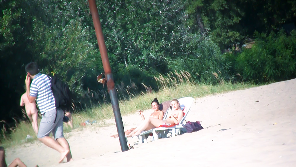 I saw this girl at bulgarian strand, she was really enjoying topless