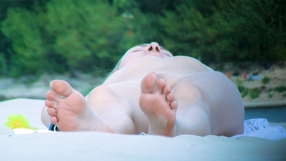 Yes I know nude beach video of women on inflateable rafts.  Ohhh boyyyy!.