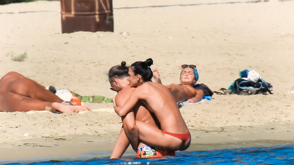 A beautifull woman I saw on a beach. I just had to get closer to get some video