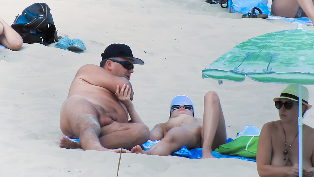 A nice strand theme contri. Hope you enjoy.