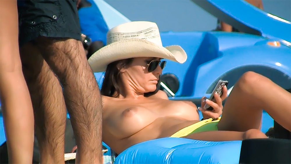 plage beauty naturist 3 2