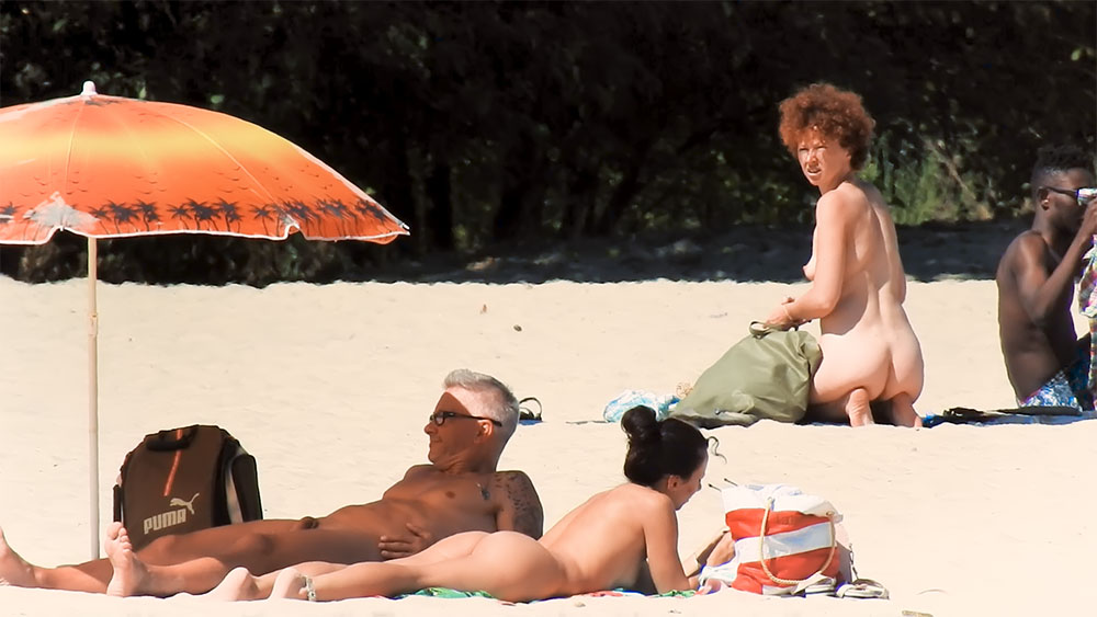 A gorgeous day at the plage. Mother nature has many treasure to share with us!. 2