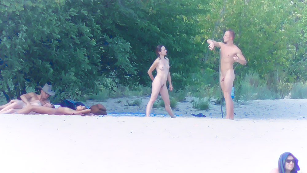 Simply one takes calm in the beach holiday monday .