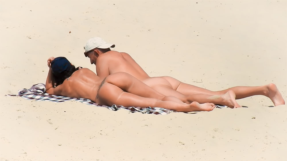 Summer day spent with my women friend and a befriended couple at a beach .