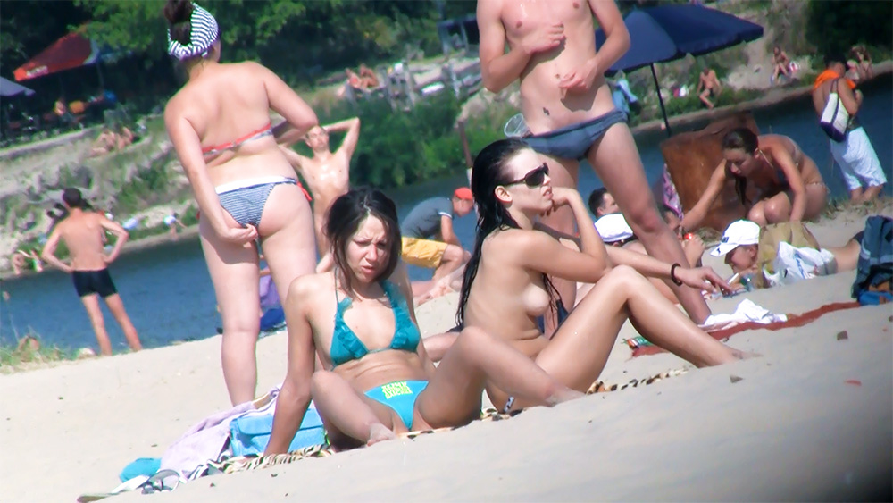 This is the first time she has ever visit nude beach