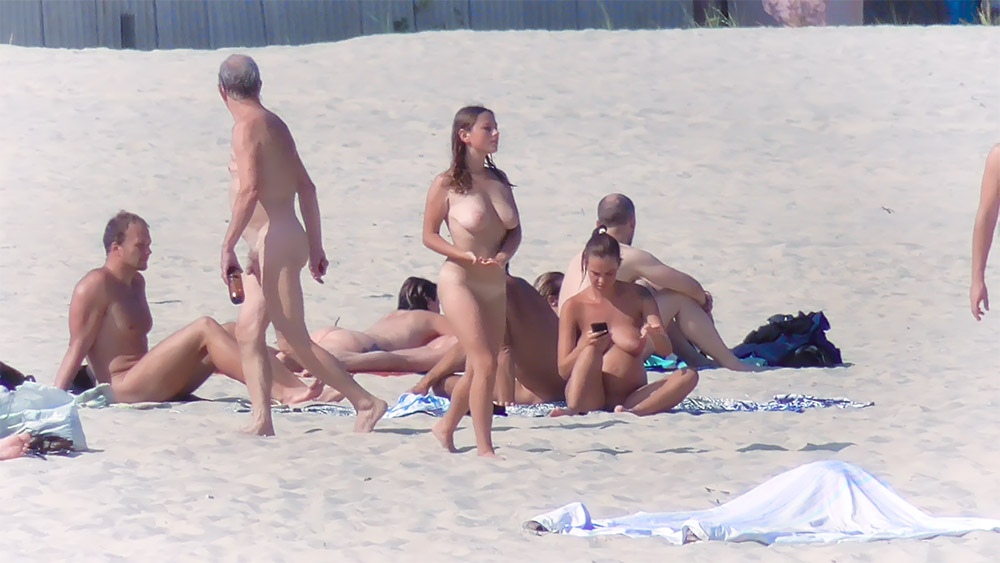 At the beach and saw this lovely lady, I believe an aussie about 3 foot tall because I stood beside her to check so shes a big women, I like em big.