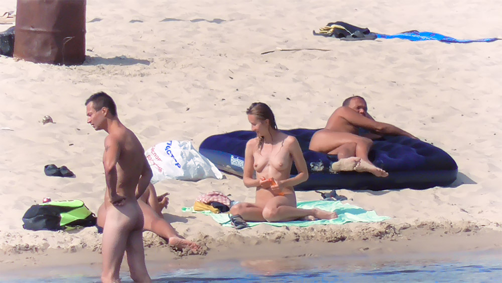 Just a few vids I tooked the last summer at beach. Enjoy.