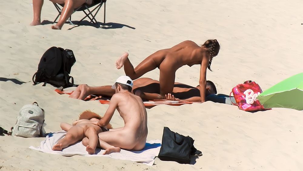 A beach babe seen on the strand of the nothern spanich city san sebastian.