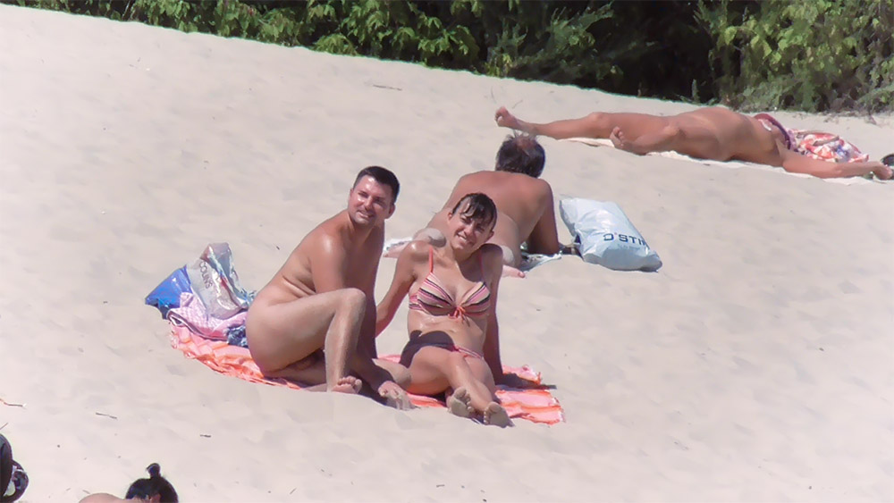 After viewing Noelia's most recent beach photos, I feel compelled to join her.