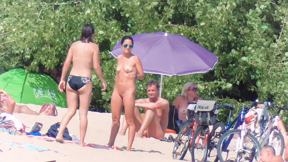 First time for me to be on here, hope you enjoy. We wanted this to be an exposed in public because I was on a public beach with people around, but I really dont have any people in my vids, or the ones I did were too bad to put on the free side