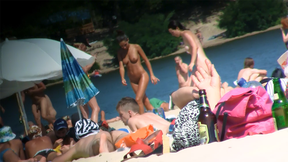 Nothing better than a  a beautiful day on the plage!