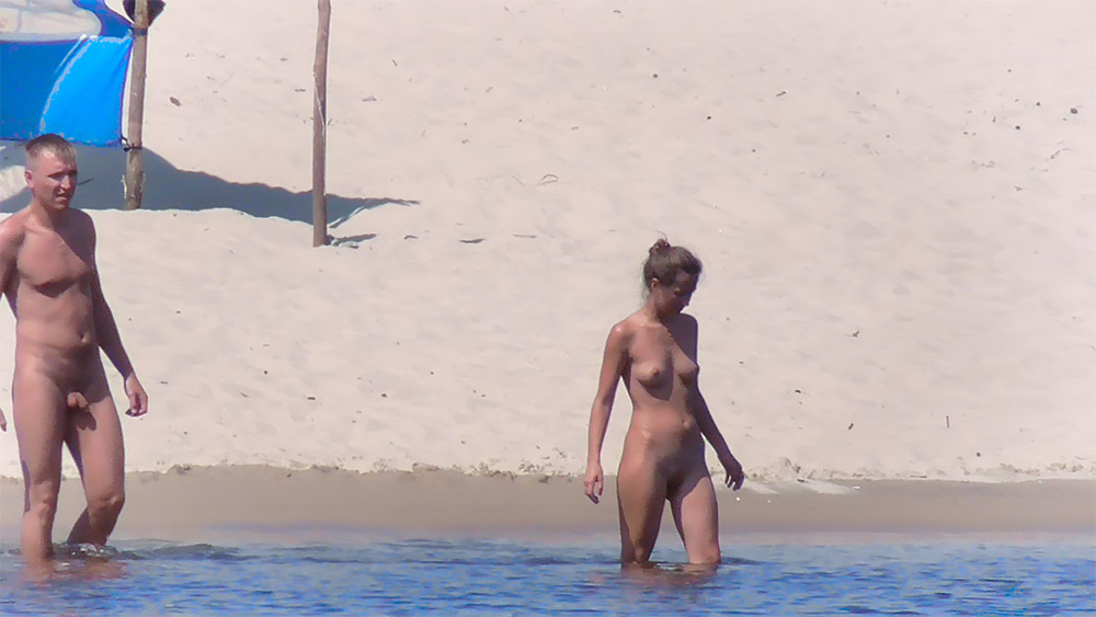 Zrobiłem jej kilka fajnych ujęć na plaży i chciałem się nimi podzielić.