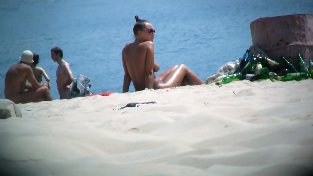 What do you do on a fun day on the plage during a cruise excursion? You find fun places for vids and try to not get caught. 3